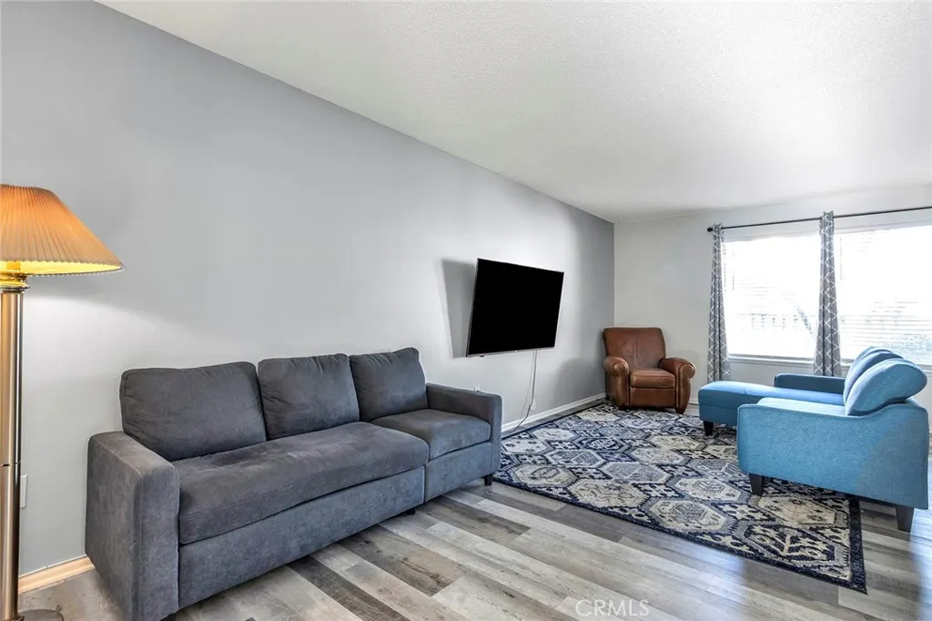 1255 Bonnie Glen Lane