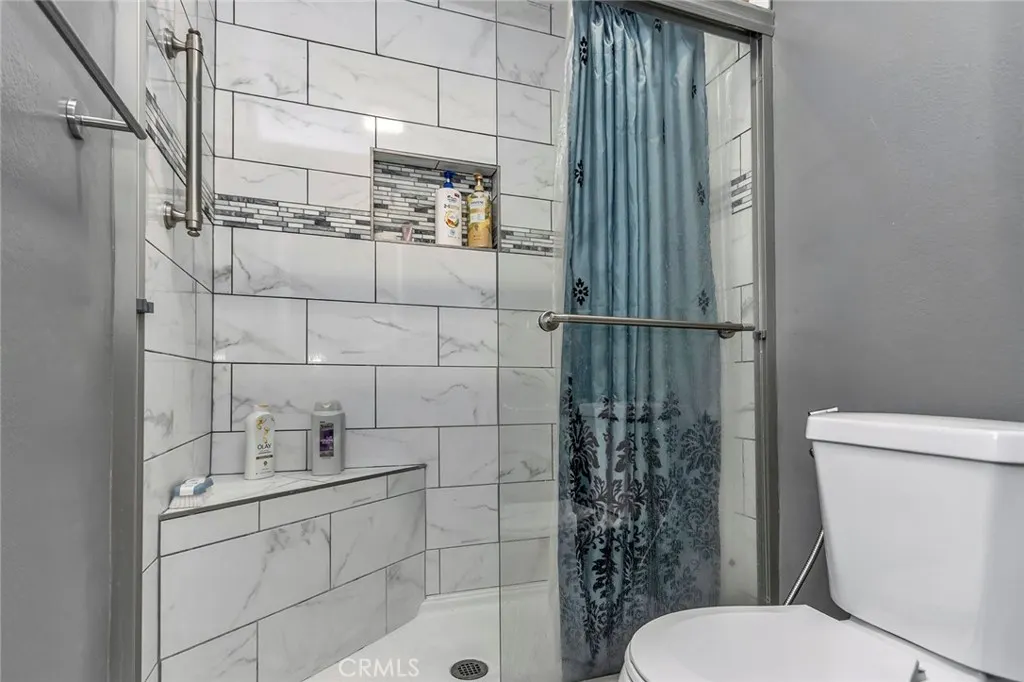 1255 Bonnie Glen Lane