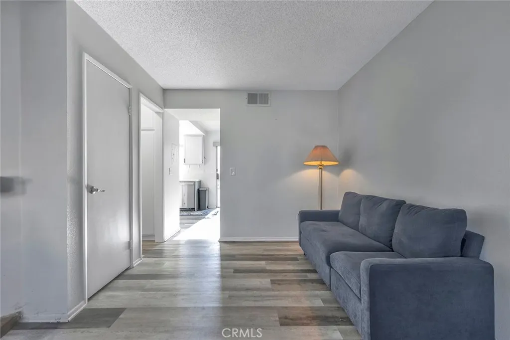 1255 Bonnie Glen Lane
