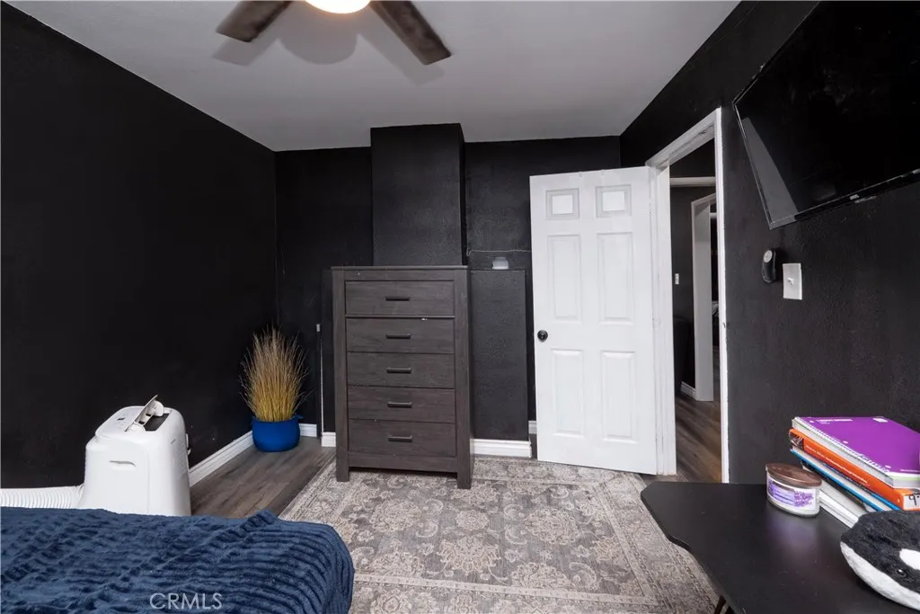 1630 N SAN ANTONIO