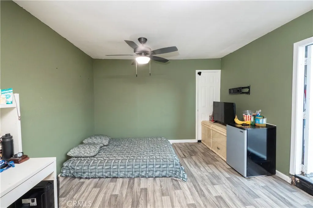 1630 N SAN ANTONIO
