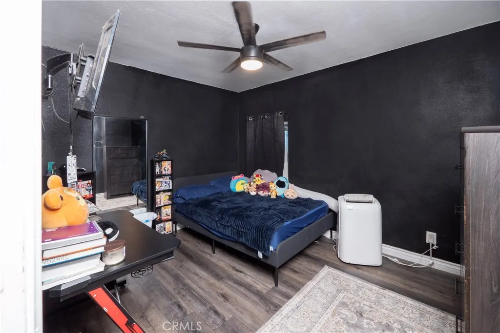 1630 N SAN ANTONIO