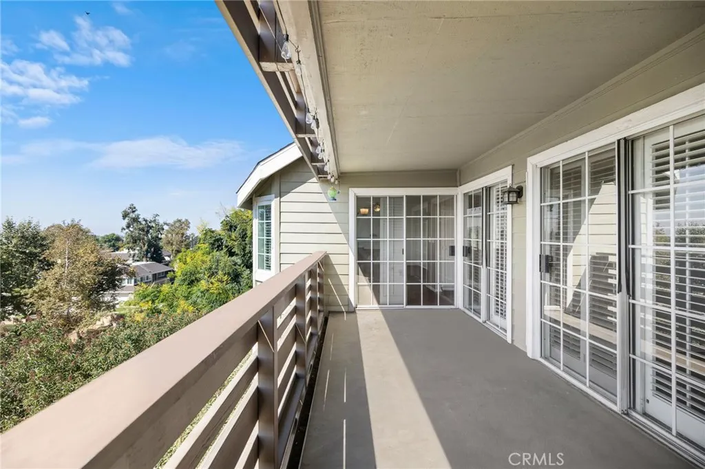1053 Lakeview