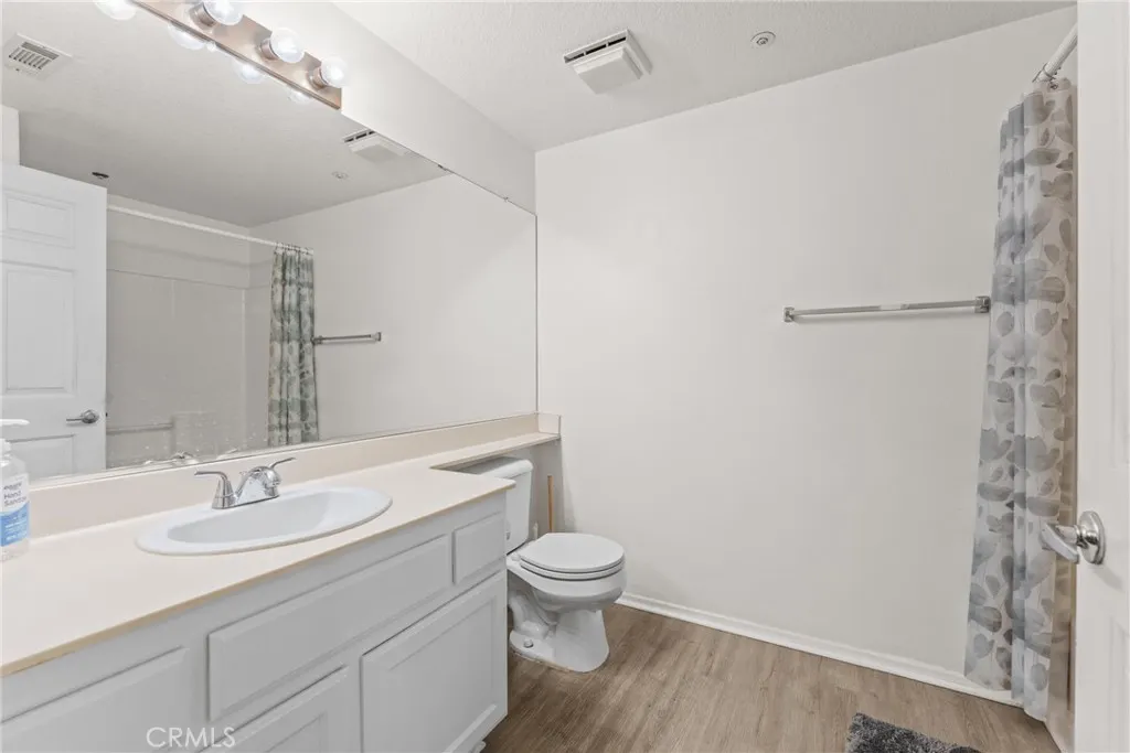 130 S Barranca St,, #302