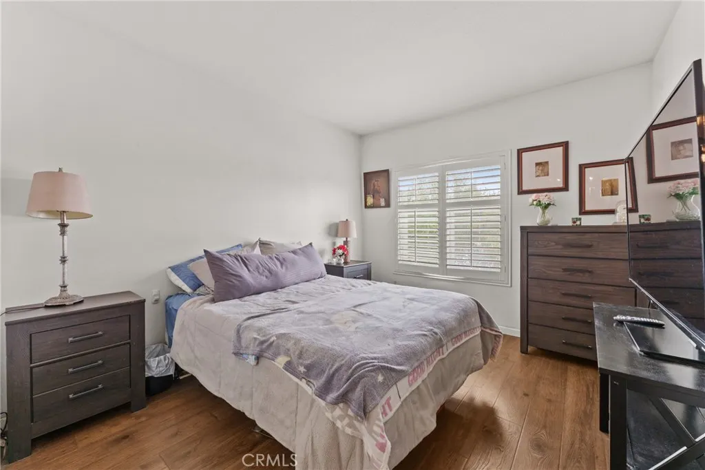 130 S Barranca St,, #302
