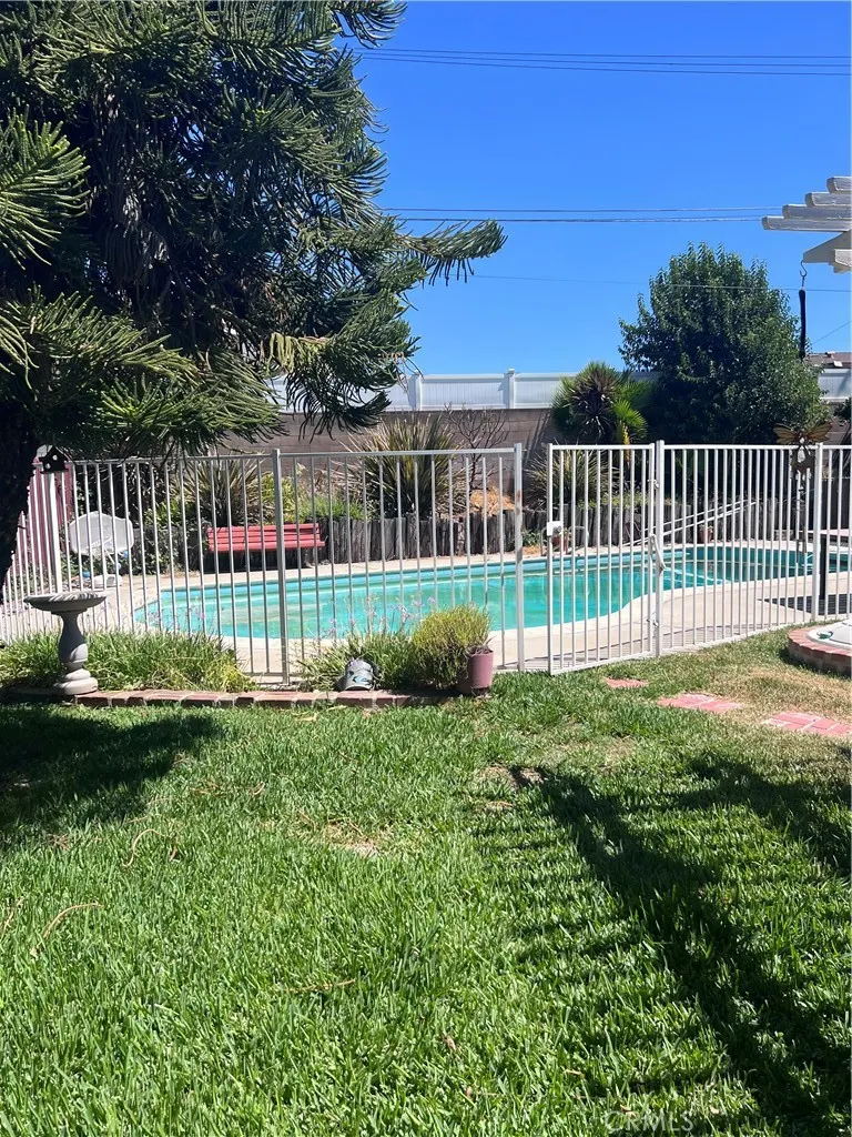 830 Tressy Avenue