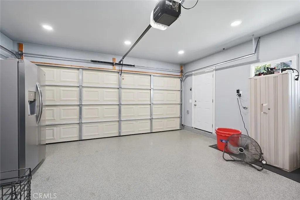 2527 Kellogg Park Drive