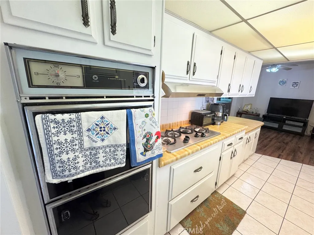3945 Bradford, #39