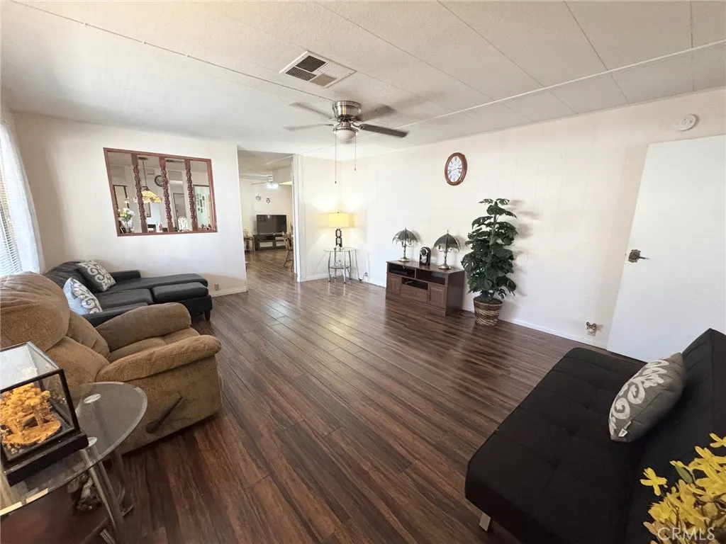 3945 Bradford, #39