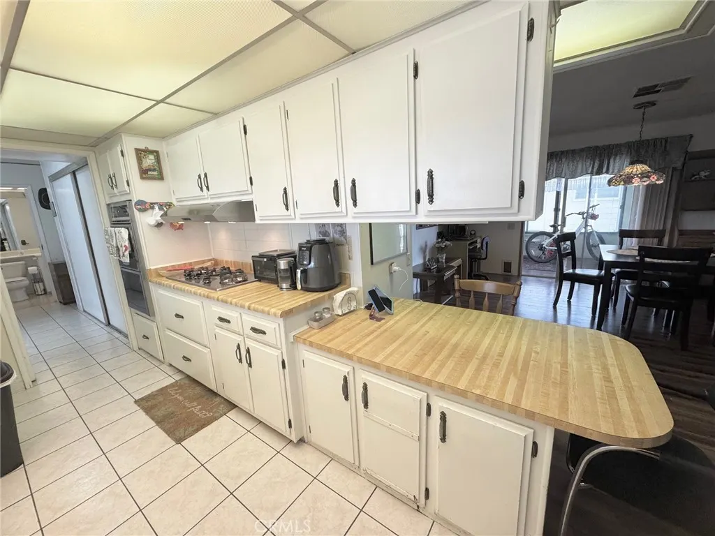 3945 Bradford, #39