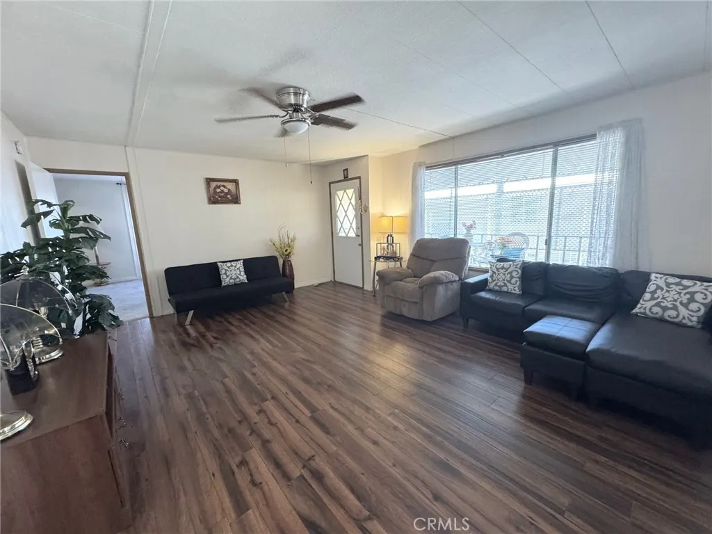 3945 Bradford, #39