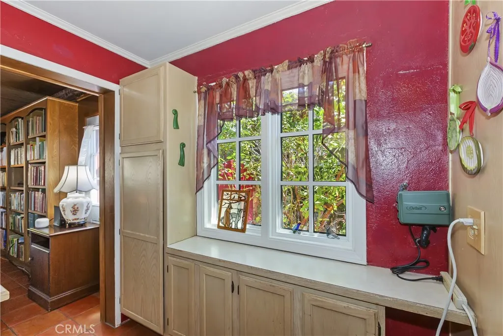 125 E H Street