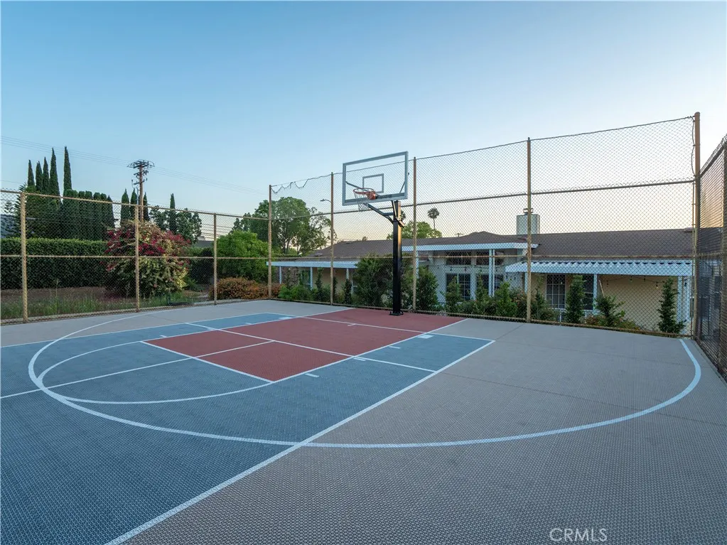 1245 W Cienega Avenue, #183