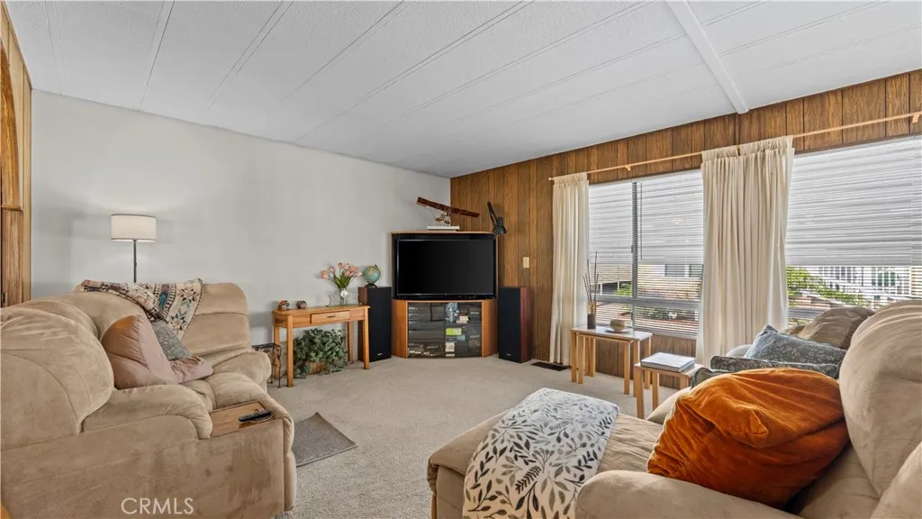 1245 W Cienega Avenue, #183