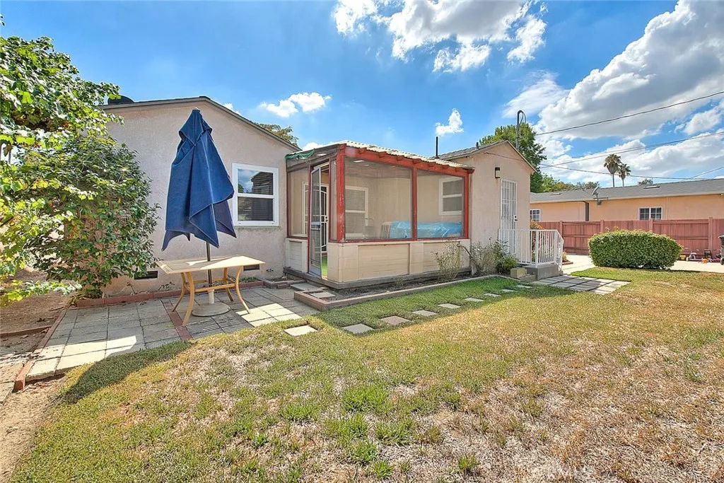 1337 E Larkwood