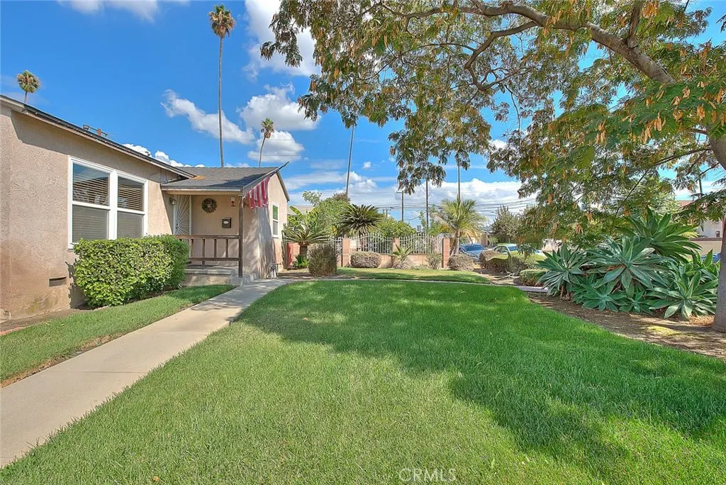 1337 E Larkwood