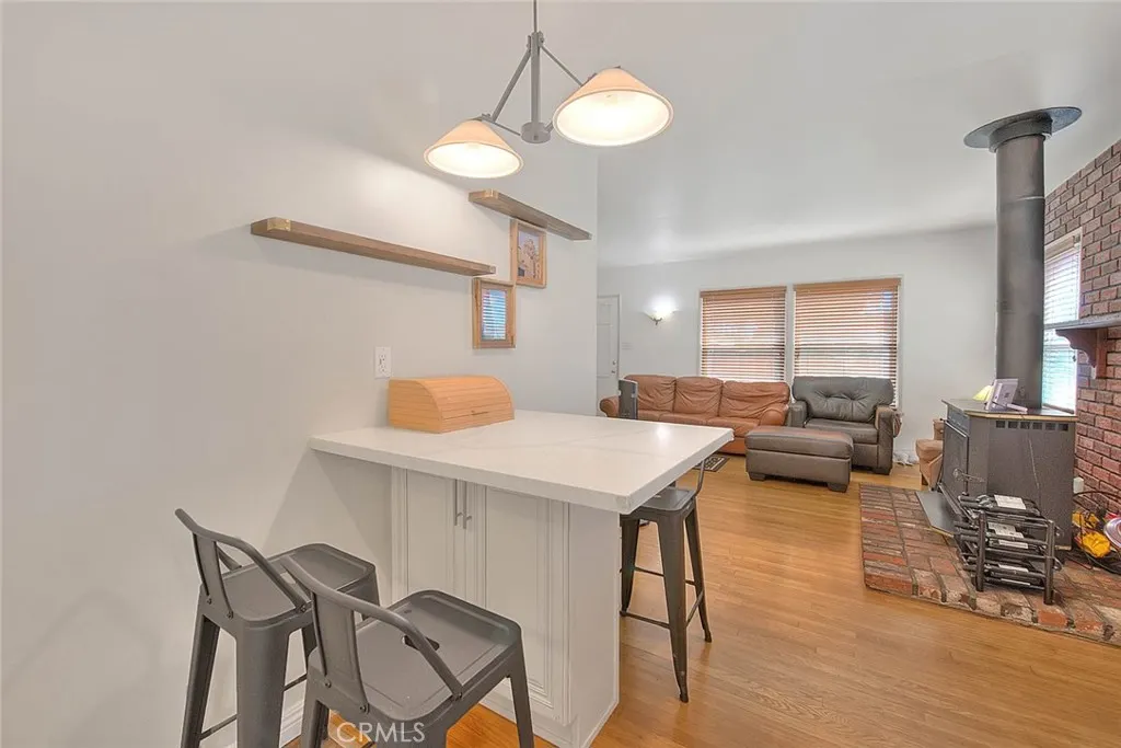 1337 E Larkwood