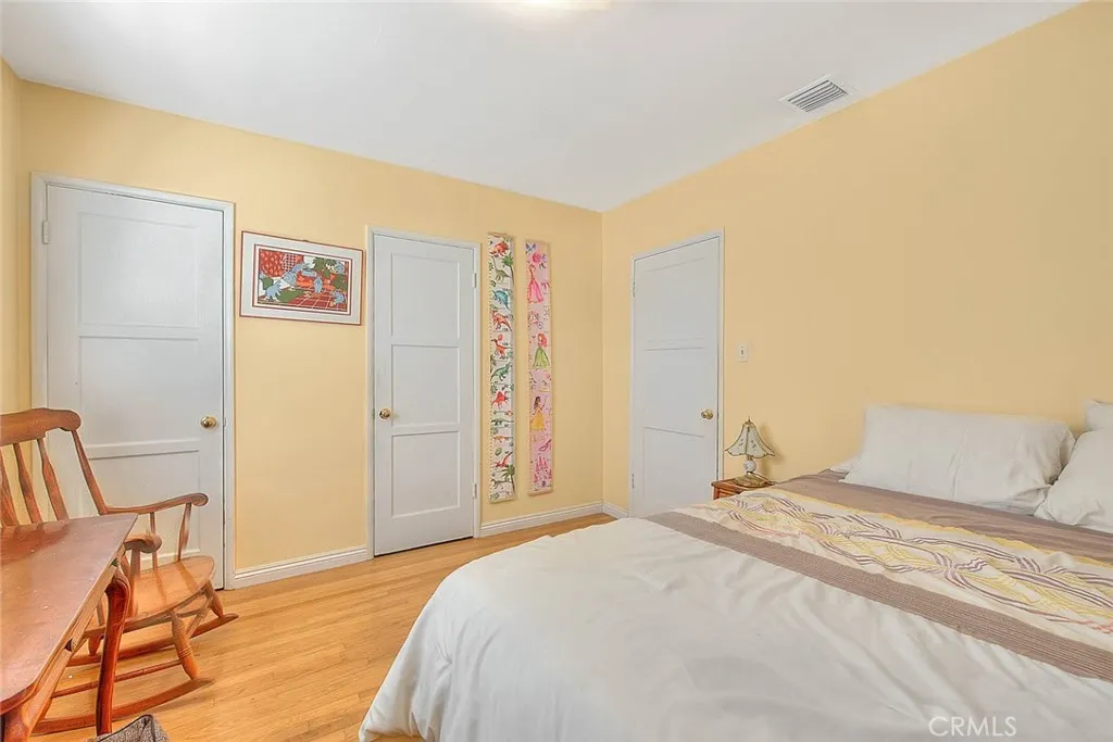 1337 E Larkwood