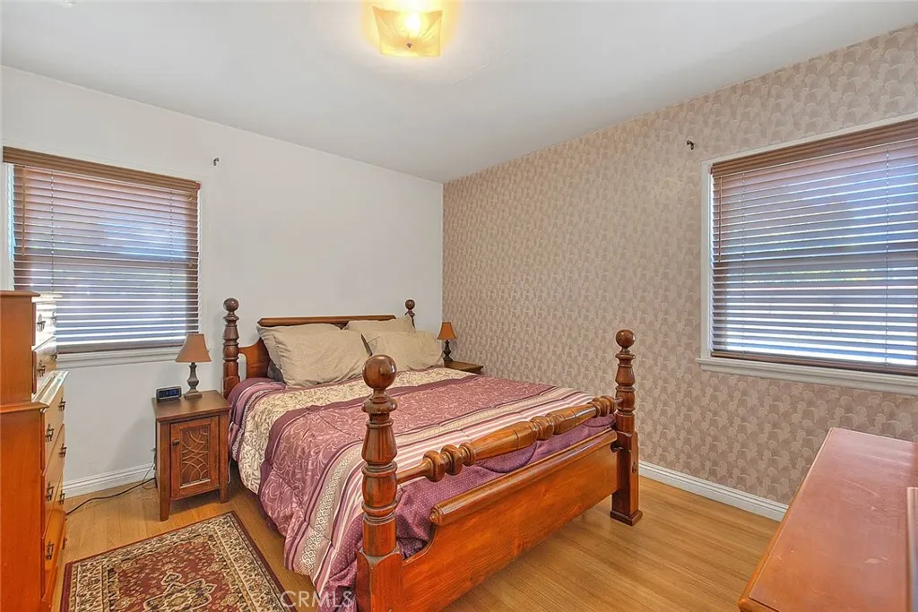 1337 E Larkwood