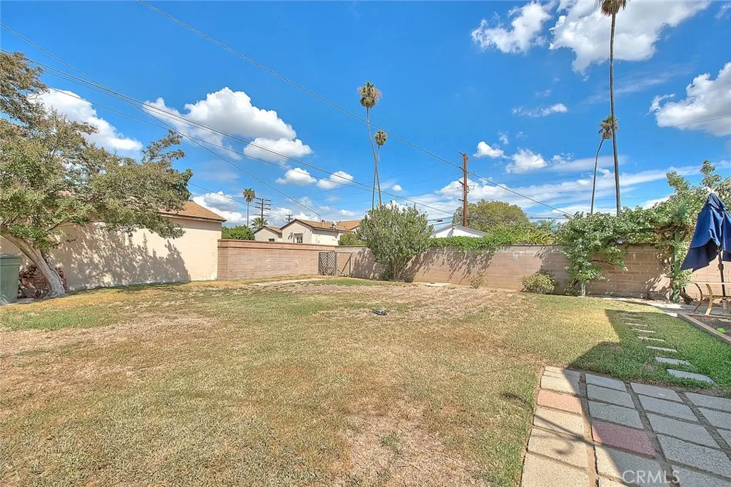 1337 E Larkwood