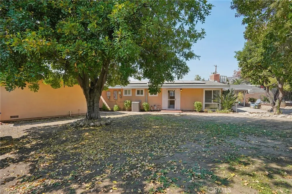 6138 N Traymore