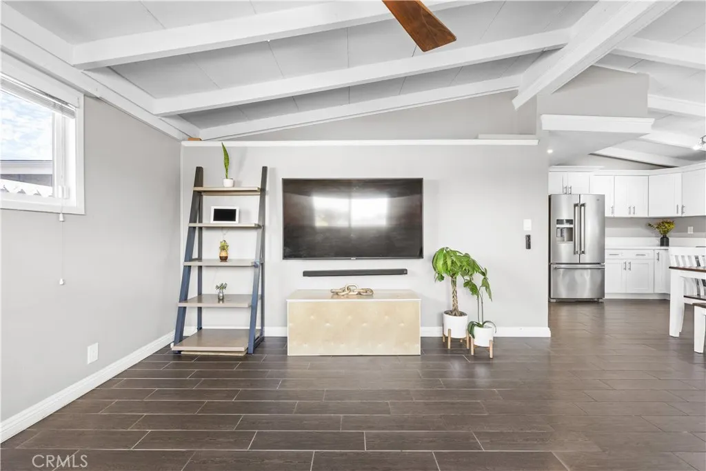 950 Forestdale