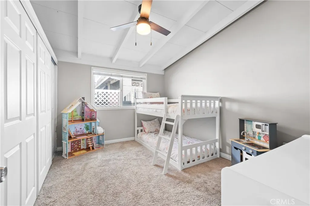 950 Forestdale