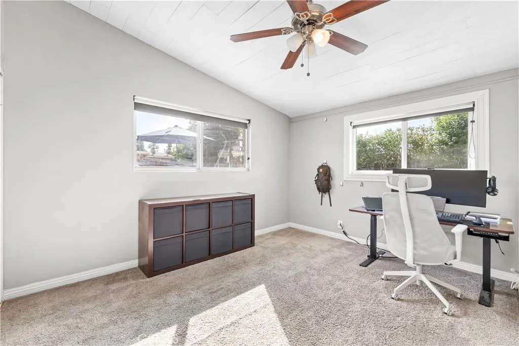 950 Forestdale