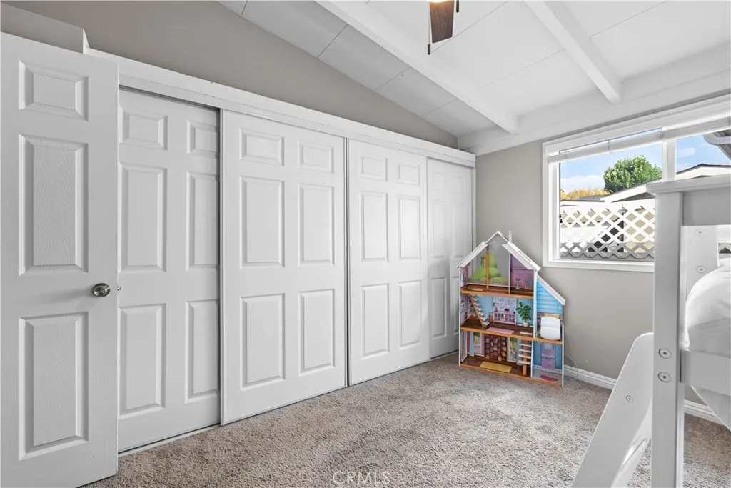 950 Forestdale