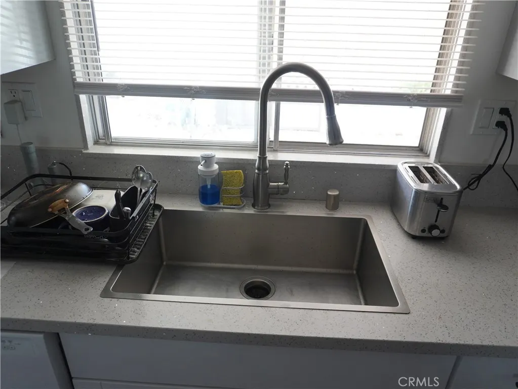 1456 1456 E Philadelphia, #132