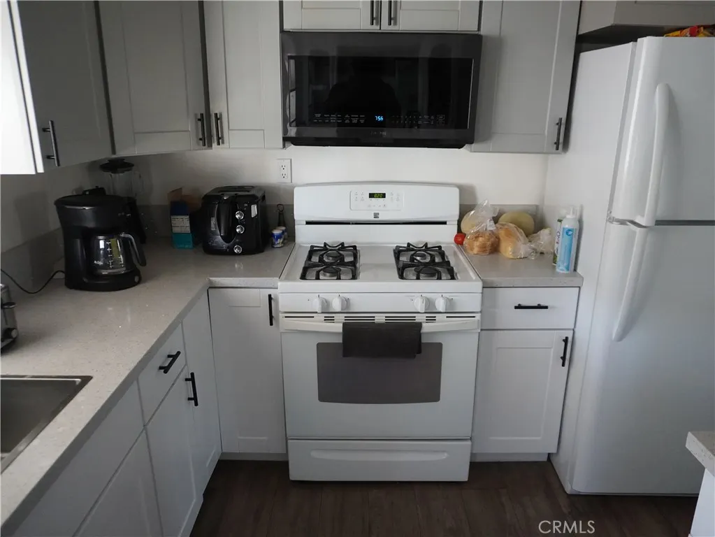1456 1456 E Philadelphia, #132