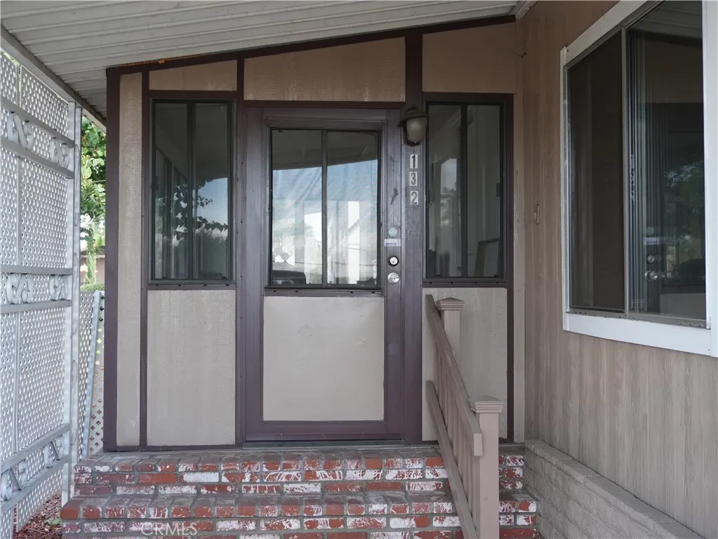 1456 1456 E Philadelphia, #132