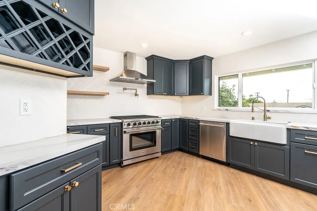 1355 Aldersgate