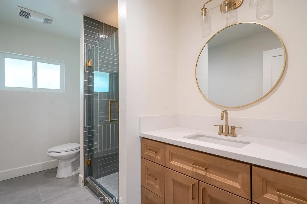 1355 Aldersgate