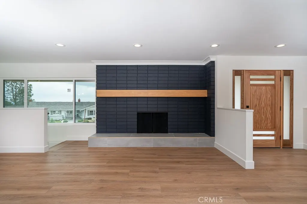 1355 Aldersgate