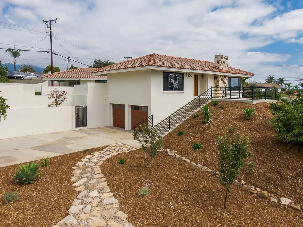 1355 Aldersgate