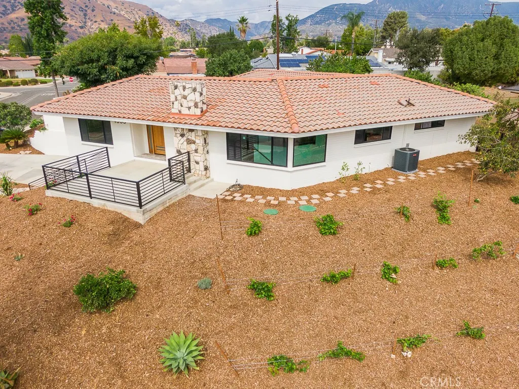 1355 Aldersgate