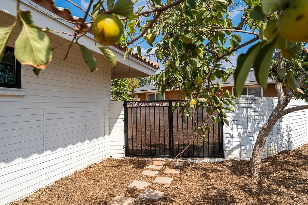 1355 Aldersgate