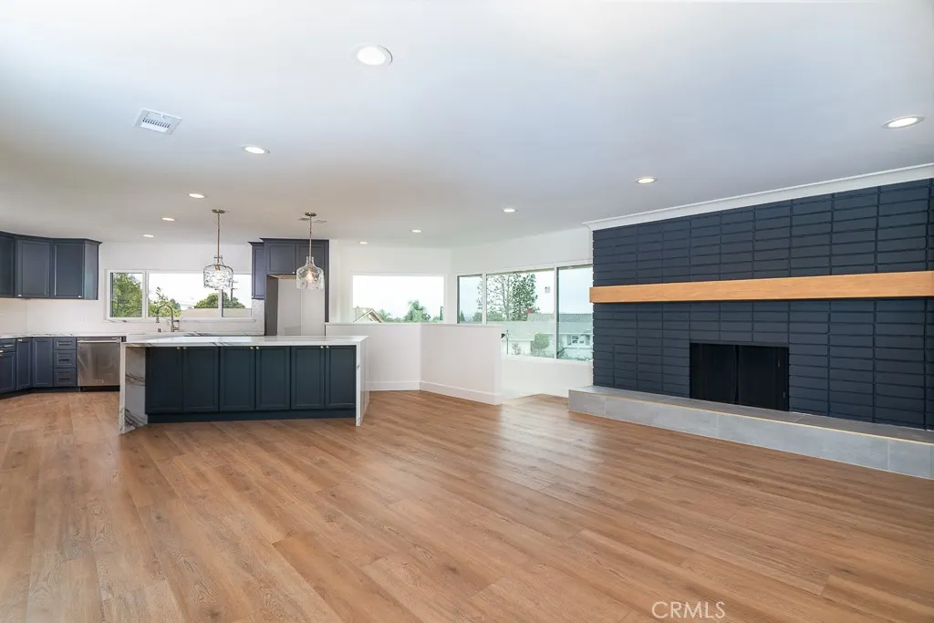 1355 Aldersgate