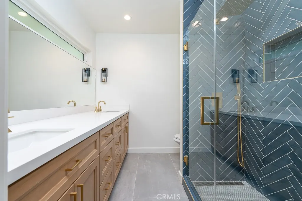 1355 Aldersgate
