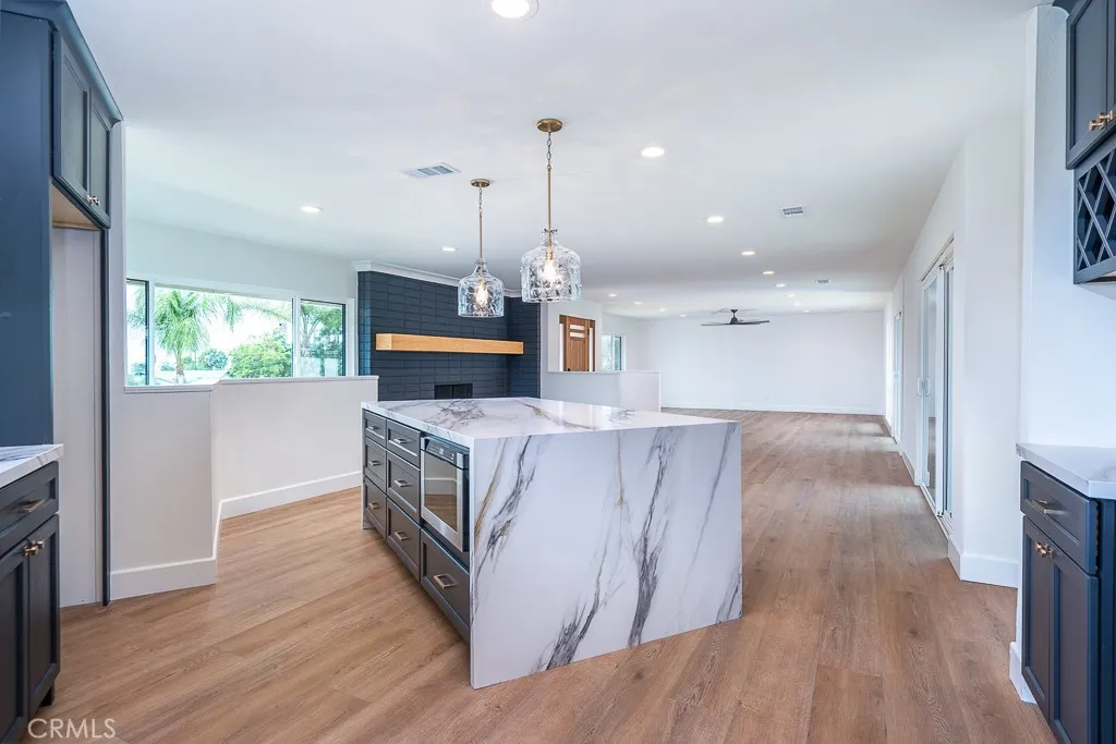 1355 Aldersgate
