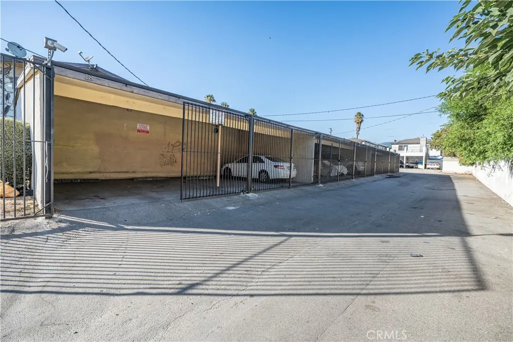 2018 Las Vegas Avenue, #18