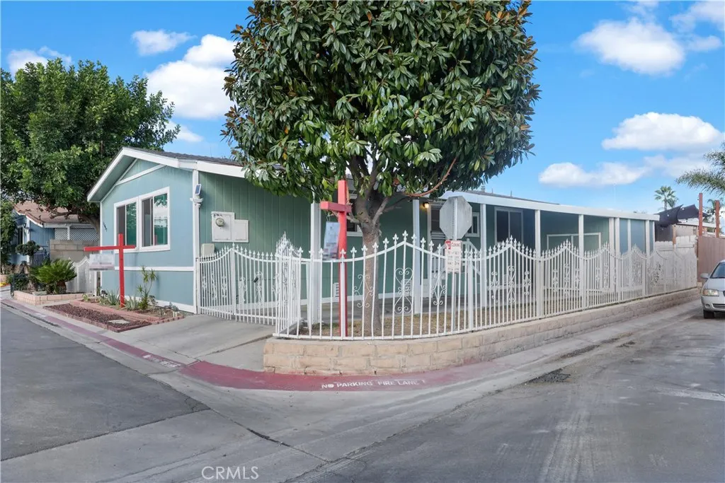 11457 Brunswick Lane