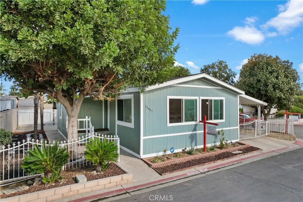 11457 Brunswick Lane
