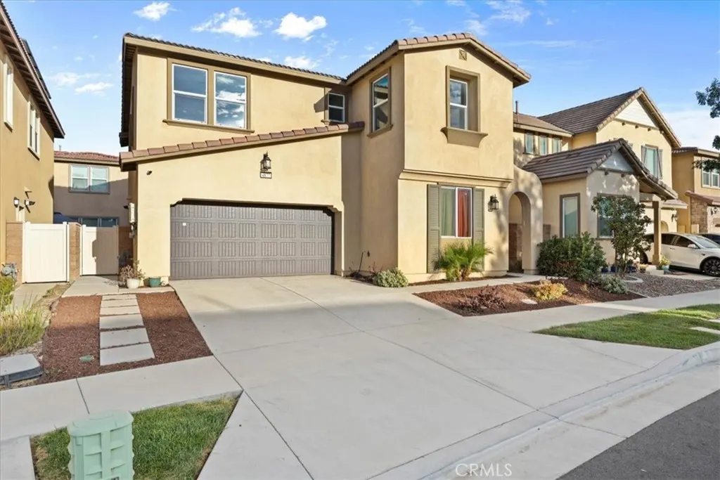 4877 S Avocado Trail