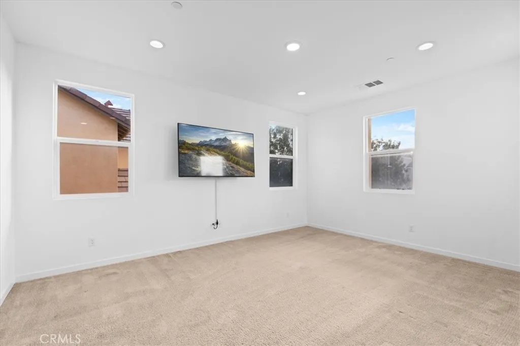 4877 S Avocado Trail