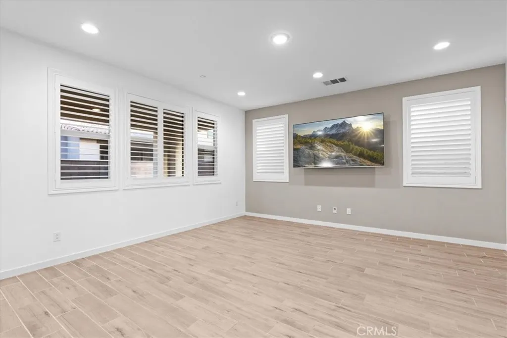 4877 S Avocado Trail