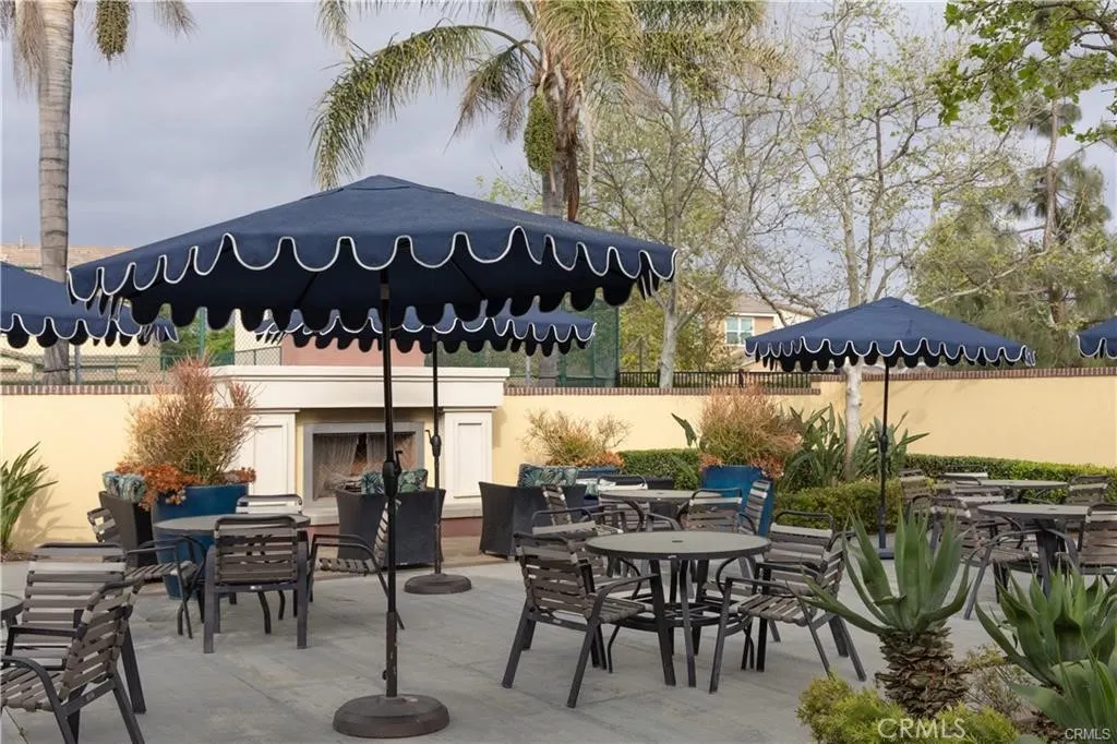 4877 S Avocado Trail