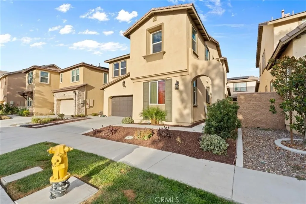 4877 S Avocado Trail