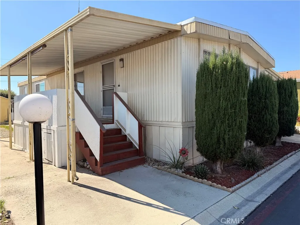 2139 E. 4th, #230